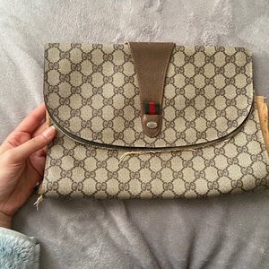 Vintage gucci clutch